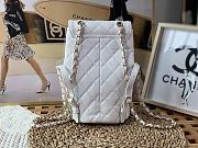 	 Bagsaaa Chanel 22S Backpack in White Caviar - 16 x 26 x 15 cm - 5
