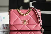 Bagsaaa Chanel 19 Flap Bag Small Pink - 26x16x9cm - 1