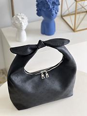 	 Bagsaaa Louis Vuitton Why Knot MM Black - 36 x 43 x 15 cm - 3