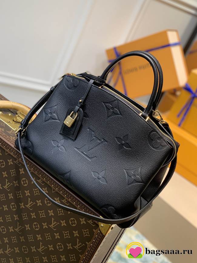 	 Bagsaaa Louis Vuitton Petit Palais Black Monogram Empreinte embossed cowhide - 34×24×15cm - 1