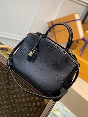 	 Bagsaaa Louis Vuitton Petit Palais Black Monogram Empreinte embossed cowhide - 34×24×15cm - 1