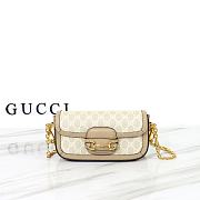 	 Bagsaaa Gucci Horsebit 1955 Shoulder bag Beige and white GG Supreme canvas  - W24cm x H13cm x D5.5cm - 1