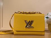 	 Bagsaaa Louis Vuitton Twist MM Bag Yellow Epi grained - 23 x 17 x 9.5 cm - 1