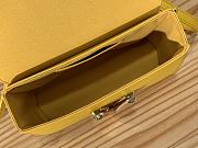 	 Bagsaaa Louis Vuitton Twist MM Bag Yellow Epi grained - 23 x 17 x 9.5 cm - 4
