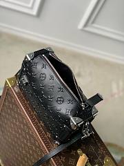 	 Bagsaaa Louis Vuitton Side Trunk H27 Black - 21 x 14 x 6 cm - 4