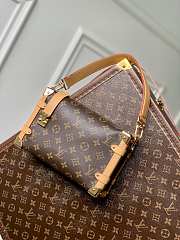 	 Bagsaaa Louis Vuitton Side Trunk H27 Monogram Canvas - 21 x 14 x 6 cm - 6