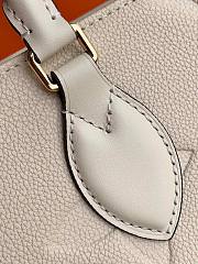 Bagsaaa Louis Vuitton Onthego MM Cream Bag - 35x27x14.5cm - 3