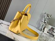 Bagsaaa Louis Vuitton Capucines MM Bag Yellow Taurillon leather With Chain Strap - 31.5 x 20 x 11 cm - 6