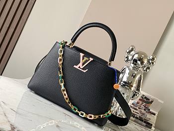 	 Bagsaaa Louis Vuitton Capucines MM Bag Black Taurillon leather With Chain Strap - 31.5 x 20 x 11 cm