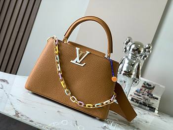 	 Bagsaaa Louis Vuitton Capucines MM Bag Brown Taurillon leather With Chain Strap - 31.5 x 20 x 11 cm