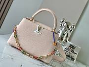 	 Bagsaaa Louis Vuitton Capucines MM Bag Light Pink Taurillon leather With Chain Strap - 31.5 x 20 x 11 cm - 1