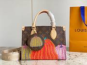 Bagsaaa Louis Vuitton Onthego PM LV x YK with pumpkin pattern - 25x19x11.5cm - 1