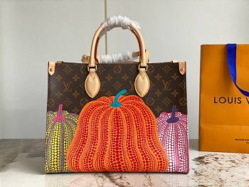 	 Bagsaaa Louis Vuitton Onthego MM LV x YK with pumpkin pattern - 35 x 27 x 14 cm