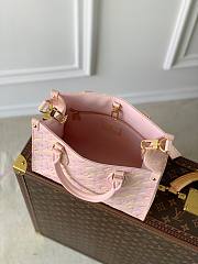	 Bagsaaa Louis Vuitton Onthego PM Pink Sprayed grained cowhide - 20.5 x 13.5 x 12 cm - 2