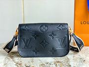 	 Bagsaaa Louis Vuitton Diane Black Bag - 23 x 16 x 8.5 cm - 4