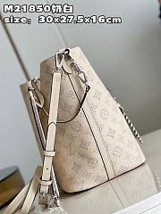 	 Bagsaaa Louis Vuitton Blossom MM Tote Cream Bag - 30 x 27.5 x 16 cm - 6