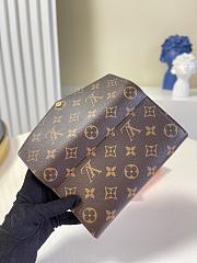 Bagsaaa Louis Vuitton Sarah Wallet Brown - 19 x 10.5 x 2.5 cm  - 4