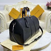 	 Bagsaaa Louis Vuitton x Supreme Keepall Bandouliere Black - 45*20*26cm - 4