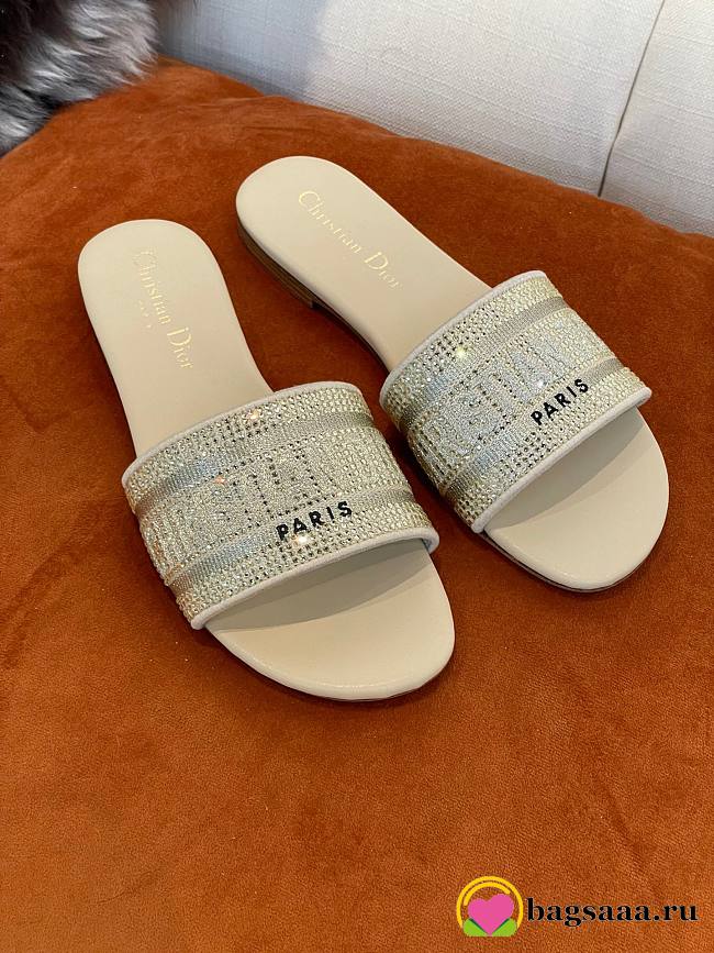 Bagsaaa Dior Dway Slide With Gold Thread And Rhinestones - 1