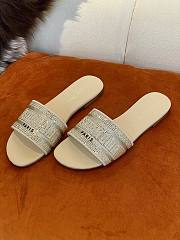 Bagsaaa Dior Dway Slide With Gold Thread And Rhinestones - 6