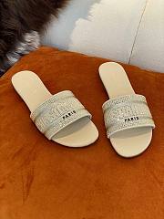 Bagsaaa Dior Dway Slide With Gold Thread And Rhinestones - 4