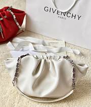 	 Bagsaaa Givenchy Kenny White Bag - 32x22x17cm - 4