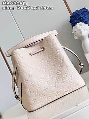 Bagsaaa Louis Vuitton Neonoe Creme Beige - 26 x 26 x 17.5 cm - 4