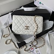 	 Bagsaaa Chanel WOC White CC Logo Caviar Leather - 19cm - 1
