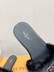 Bagsaaa Louis Vuitton Fur Black Slides - 5
