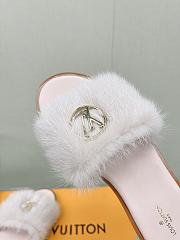 	 Bagsaaa Louis Vuitton Fur Light Pink Slides - 3