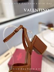 	 Bagsaaa Valentino Brown Sandals - 4