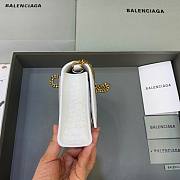 Bagsaaa Balenciaga Hourglass Wallet On Chain White Bag - 19cm - 6