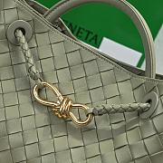 	 Bagsaaa Bottega Veneta Andiamo Medium light green leather tote bag - 19*25*10.5cm - 2