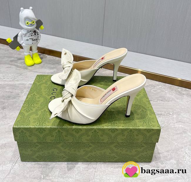 	 Bagsaaa Gucci Leather White Mules - 1