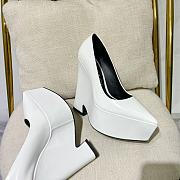 	 Bagsaaa Versace White Leather Heel - 6