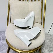 	 Bagsaaa Versace White Leather Heel - 2