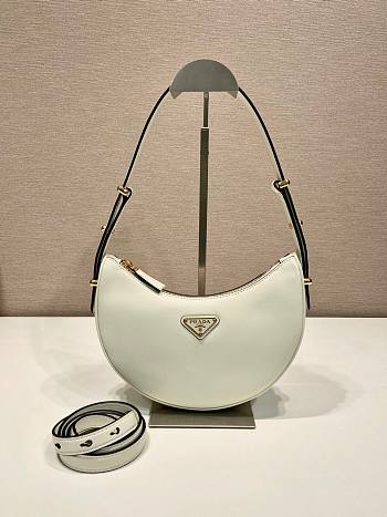 	 Bagsaaa Prada White Leather shoulder bag - 22.5*18.5*6.5cm