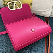 	 Bagsaaa Valentino Garavani small VLogo Type shoulder dark pink bag - 18x13x5cm - 3