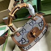 Bagsaaa Gucci Bamboo 1947 jumbo GG medium top handle bag - 21x 15x 7cm - 6