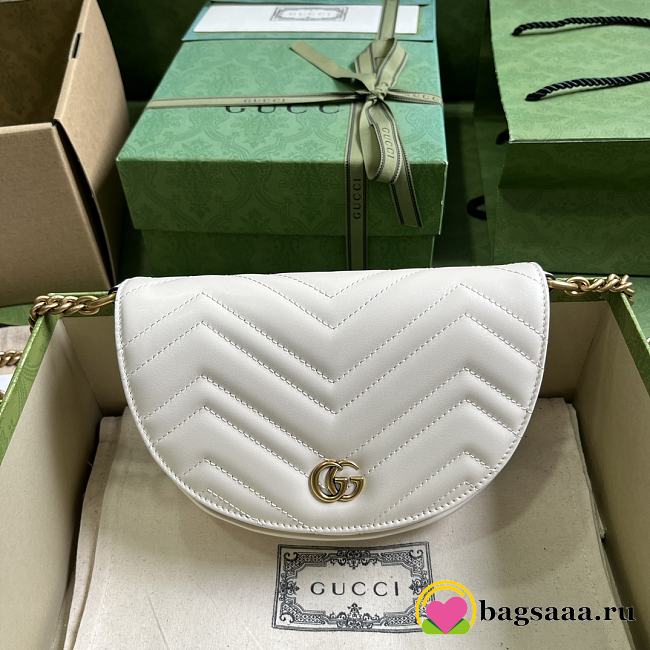 	 Bagsaaa Gucci GG Marmont matelassé chain mini white bag - 20x14.5x4cm - 1