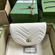 	 Bagsaaa Gucci GG Marmont matelassé chain mini white bag - 20x14.5x4cm - 1