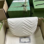 	 Bagsaaa Gucci GG Marmont matelassé chain mini white bag - 20x14.5x4cm - 3