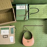 Bagsaaa Gucci GG Marmont matelassé peach leather mini bag - 21.5x 11x 5cm - 3