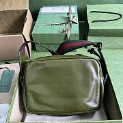 	 Bagsaaa Gucci Shoulder green bag with tonal Double G - 23.5x 15.5x 8cm - 3