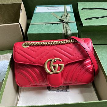 Bagsaaa Gucci GG Marmont matelassé shoulder red bag - 26x 15x 7cm