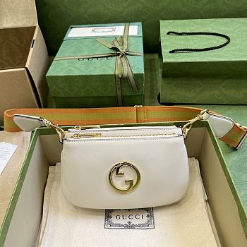 	 Bagsaaa Gucci Blondie GG mini white bag - 20x 13x 2.5cm