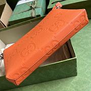 	 Bagsaaa Gucci GG embossed messenger bag in orange leather - 31x 24.5x 5cm - 4