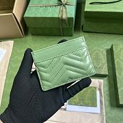 Bagsaaa Gucci GG Marmont matelassé keychain wallet in sage green leather - 10x 7cm - 2
