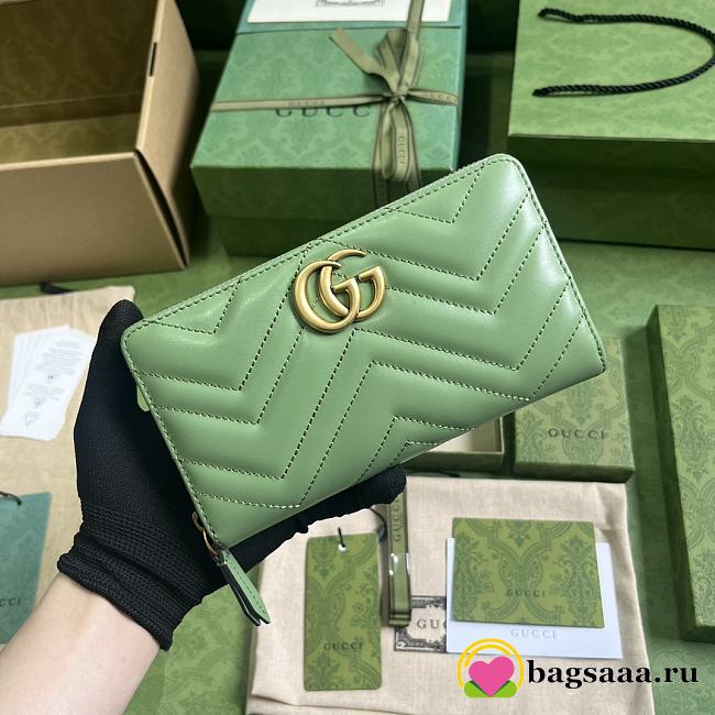 Bagsaaa Gucci GG Marmont matelassé zip wallet sage green - 19 x 10.5 x 2cm - 1