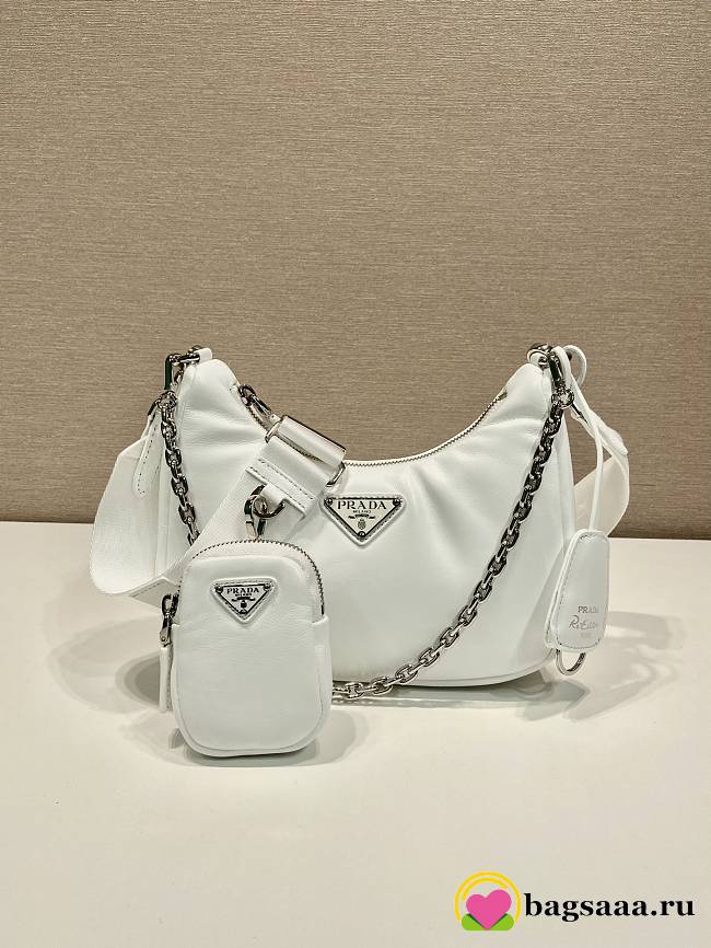 	 Bagsaaa Prada Padded nappa-leather Prada Re-Edition 2005 white shoulder bag - 22*18*6.5cm - 1